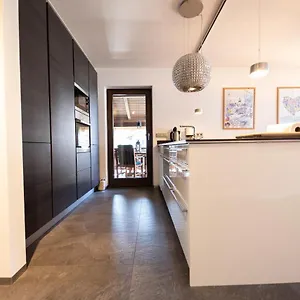 Alpen Loggia Apartment